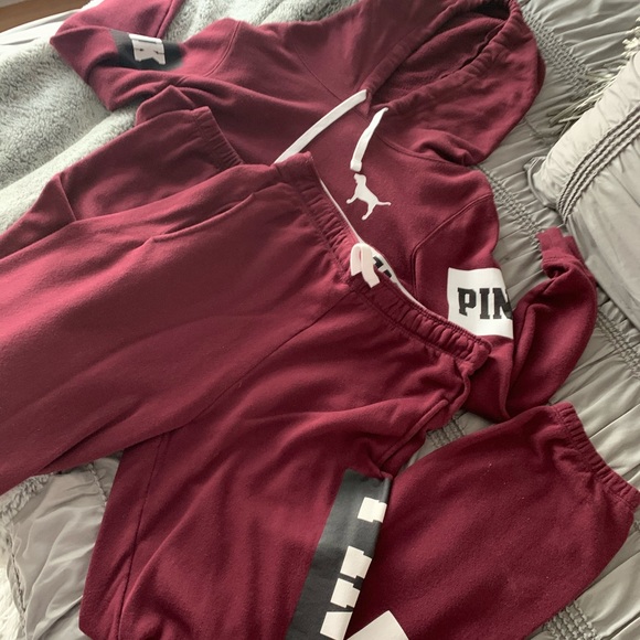 victoria secret pink sweat suits
